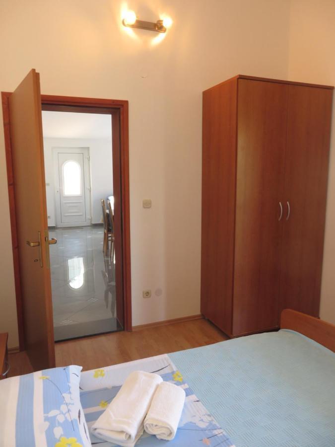Gardenia Apartments Pakoštane Εξωτερικό φωτογραφία