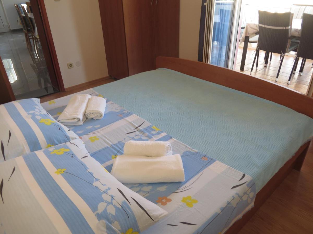 Gardenia Apartments Pakoštane Εξωτερικό φωτογραφία