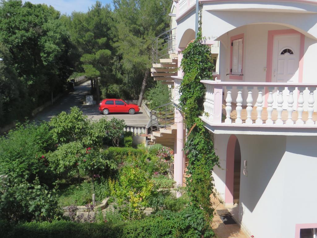 Gardenia Apartments Pakoštane Εξωτερικό φωτογραφία