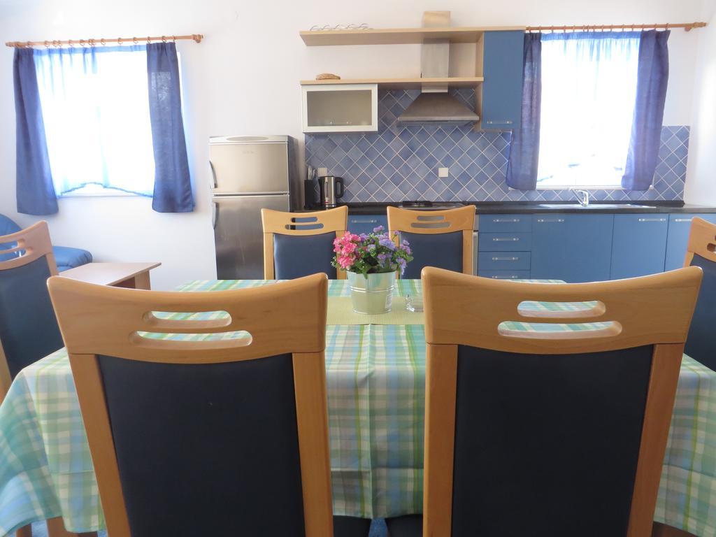 Gardenia Apartments Pakoštane Εξωτερικό φωτογραφία
