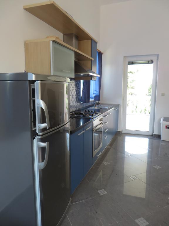 Gardenia Apartments Pakoštane Εξωτερικό φωτογραφία