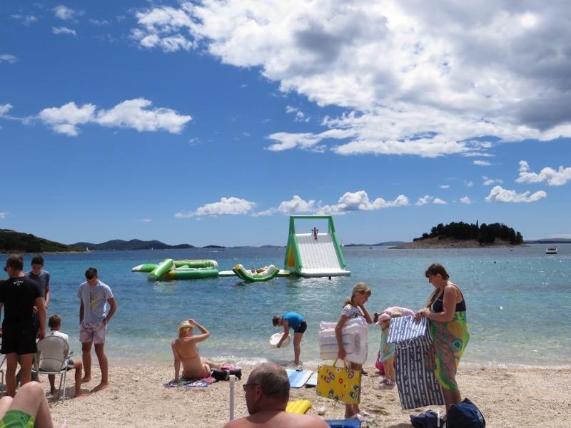 Gardenia Apartments Pakoštane Εξωτερικό φωτογραφία