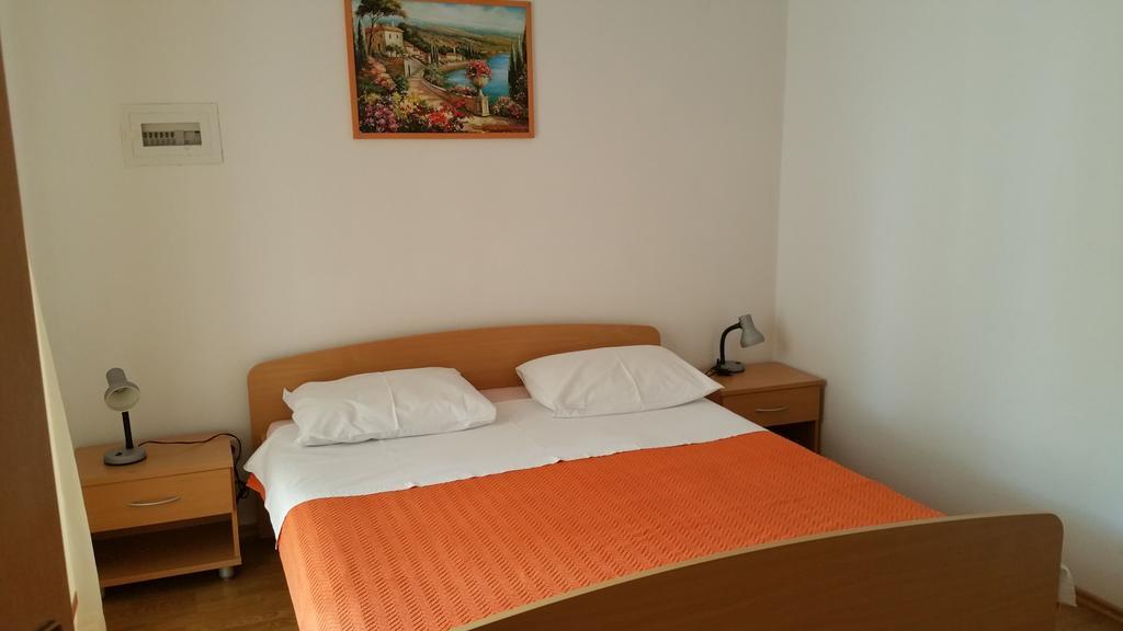 Gardenia Apartments Pakoštane Εξωτερικό φωτογραφία