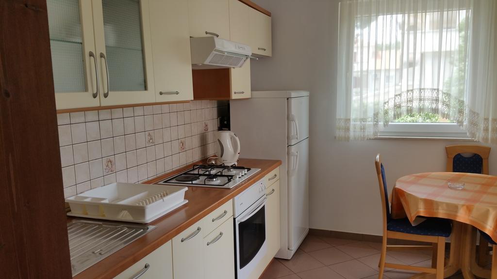 Gardenia Apartments Pakoštane Εξωτερικό φωτογραφία