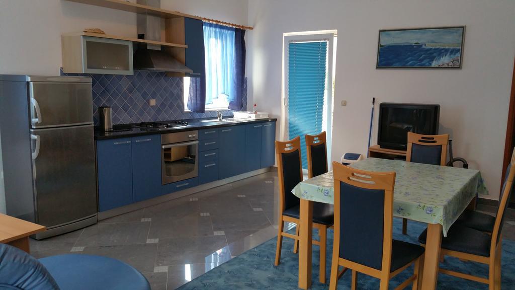 Gardenia Apartments Pakoštane Εξωτερικό φωτογραφία