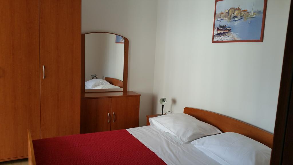 Gardenia Apartments Pakoštane Εξωτερικό φωτογραφία